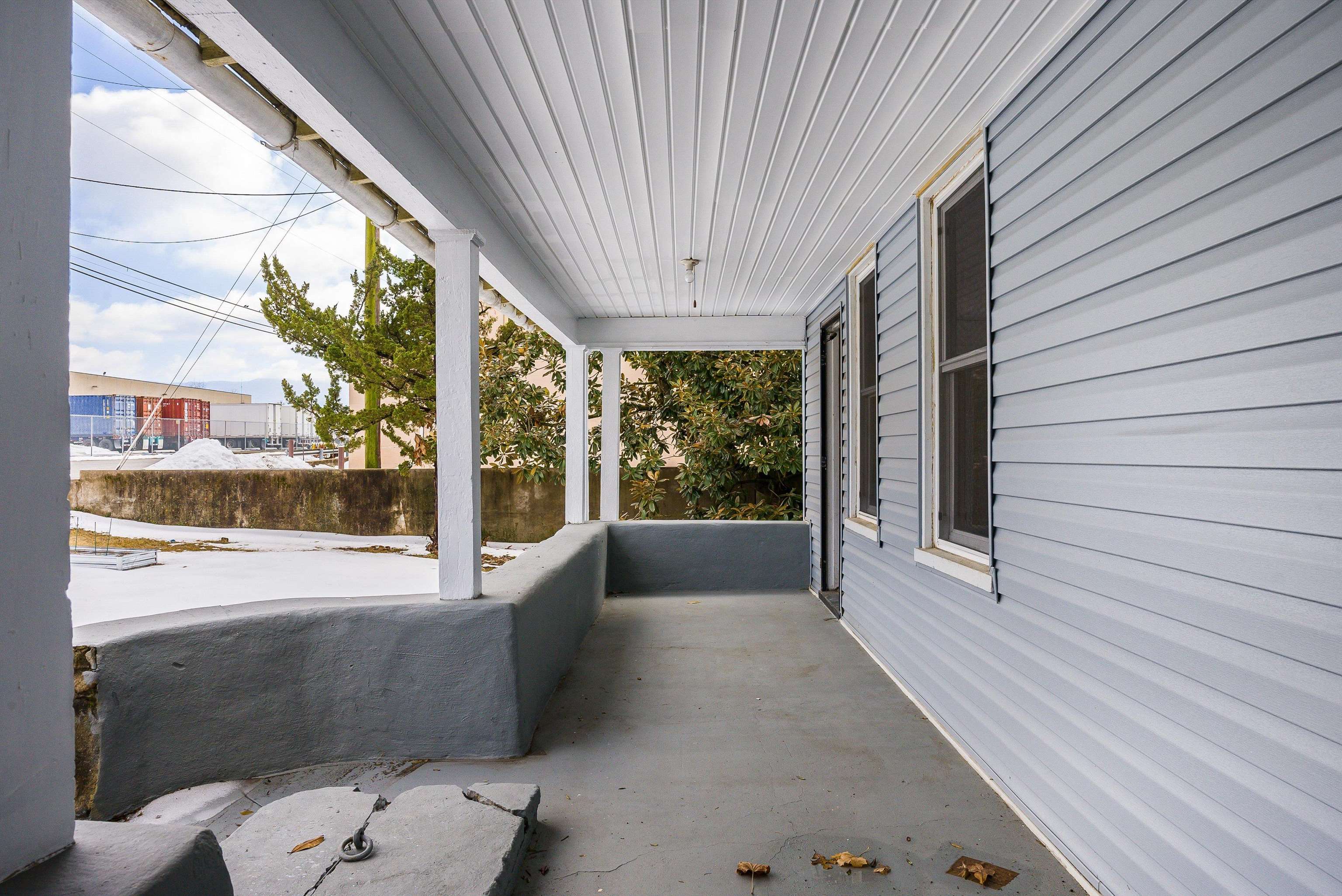 183 BLUE BELL AVE, LURAY, Virginia 22835, 3 Bedrooms Bedrooms, ,1 BathroomBathrooms,Residential,183 BLUE BELL AVE,673355 MLS # 673355