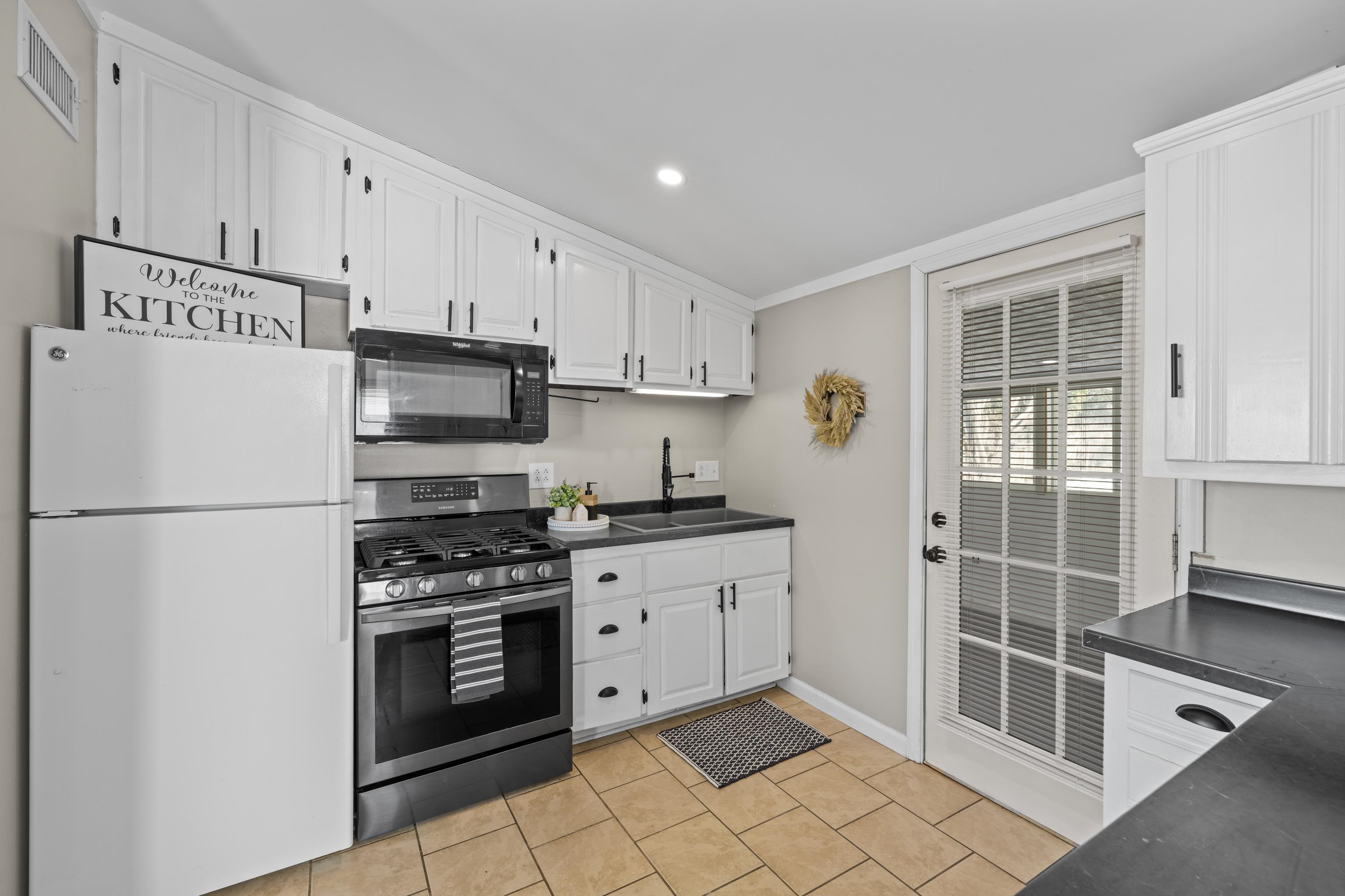 2229 CORTLAND ST, WAYNESBORO, Virginia 22980, 3 Bedrooms Bedrooms, ,1 BathroomBathrooms,Residential,2229 CORTLAND ST,2229 CORTLAND ST,673358 MLS # 673358 2229 CORTLAND ST, WAYNESBORO, Virginia 22980, 3 Bedrooms Bedrooms, ,1 BathroomBathrooms,Residential,2229 CORTLAND ST,2229 CORTLAND ST,673358 MLS # 673358