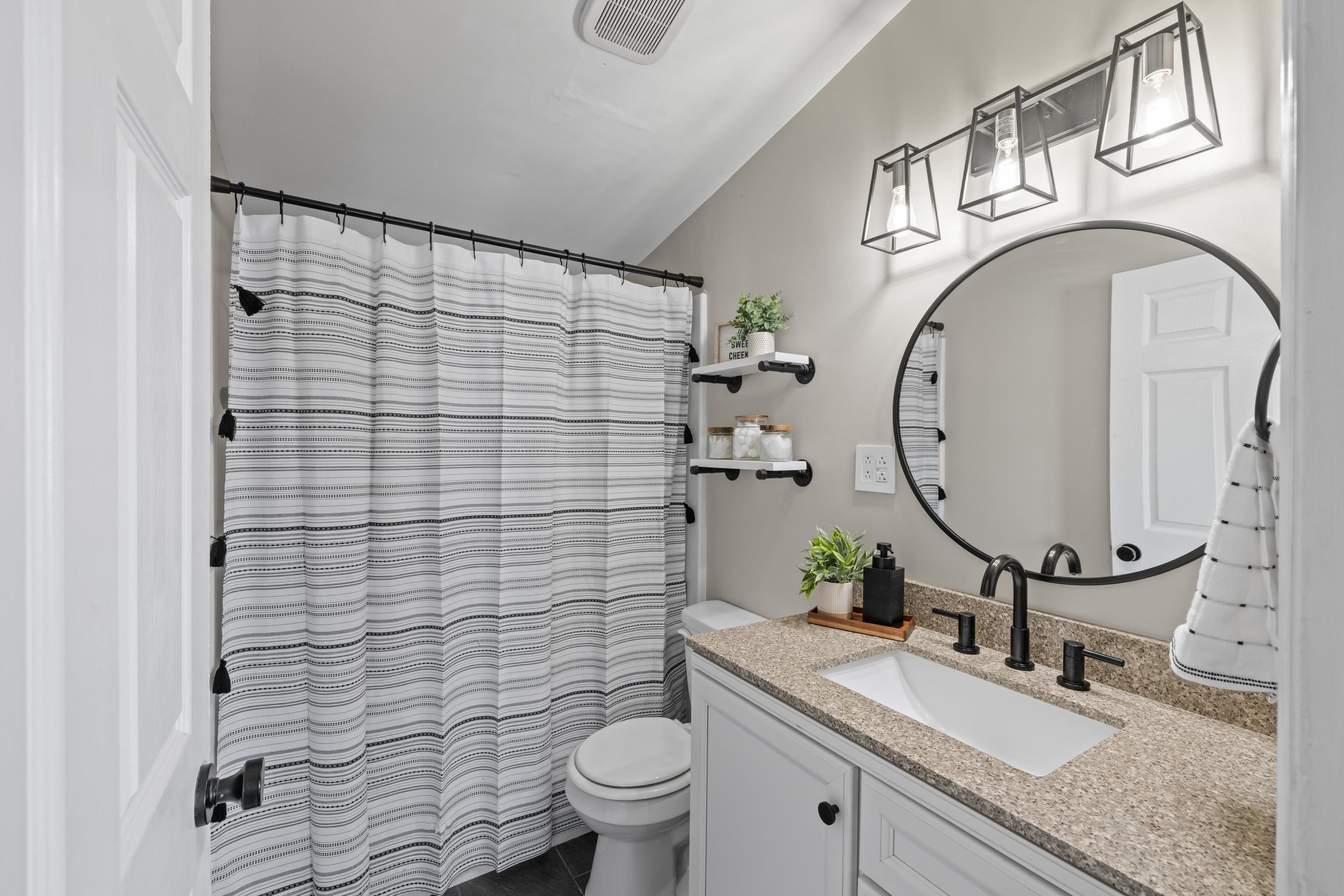 2229 CORTLAND ST, WAYNESBORO, Virginia 22980, 3 Bedrooms Bedrooms, ,1 BathroomBathrooms,Residential,2229 CORTLAND ST,2229 CORTLAND ST,673358 MLS # 673358 2229 CORTLAND ST, WAYNESBORO, Virginia 22980, 3 Bedrooms Bedrooms, ,1 BathroomBathrooms,Residential,2229 CORTLAND ST,2229 CORTLAND ST,673358 MLS # 673358