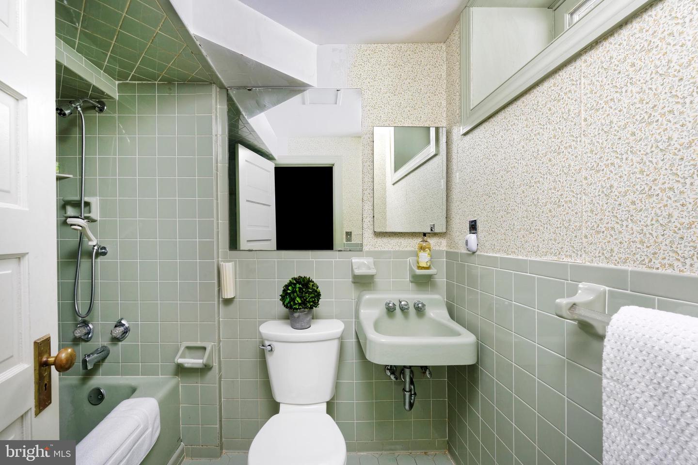 32843 MOUNT WEATHER RD, BLUEMONT, Virginia 20135, 3 Bedrooms Bedrooms, ,3 BathroomsBathrooms,Residential,For sale,32843 MOUNT WEATHER RD,VALO2113172 MLS # VALO2113172