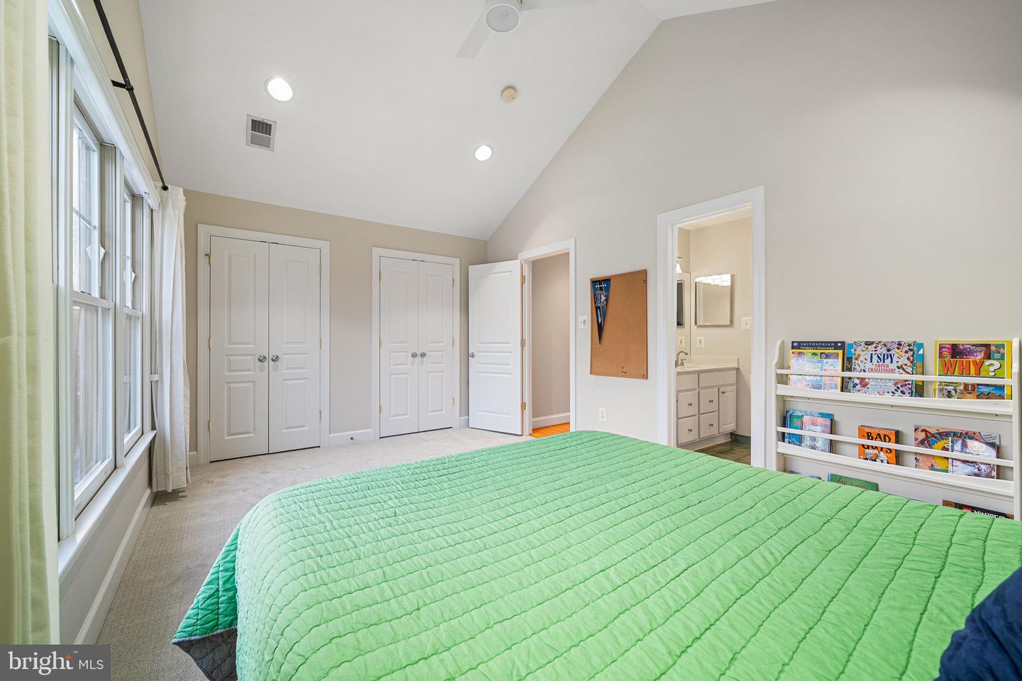 6907 30TH ST N, ARLINGTON, Virginia 22213, 5 Bedrooms Bedrooms, 19 Rooms Rooms,4 BathroomsBathrooms,Residential,For sale,6907 30TH ST N,VAAR2067292 MLS # VAAR2067292