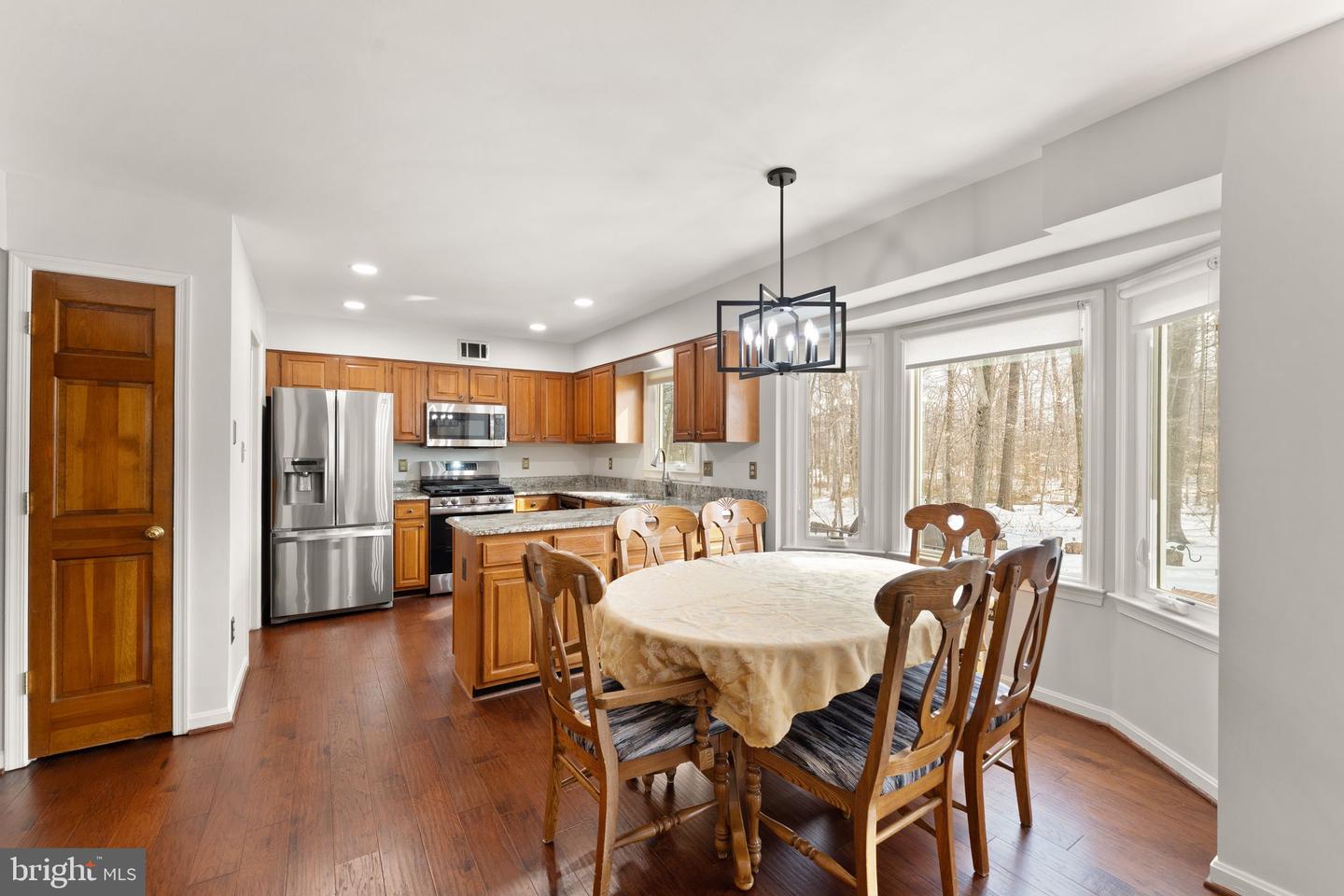 20 N LOWERY CT, STERLING, Virginia 20165, 5 Bedrooms Bedrooms, ,3 BathroomsBathrooms,Residential,For sale,20 N LOWERY CT,VALO2113376 MLS # VALO2113376