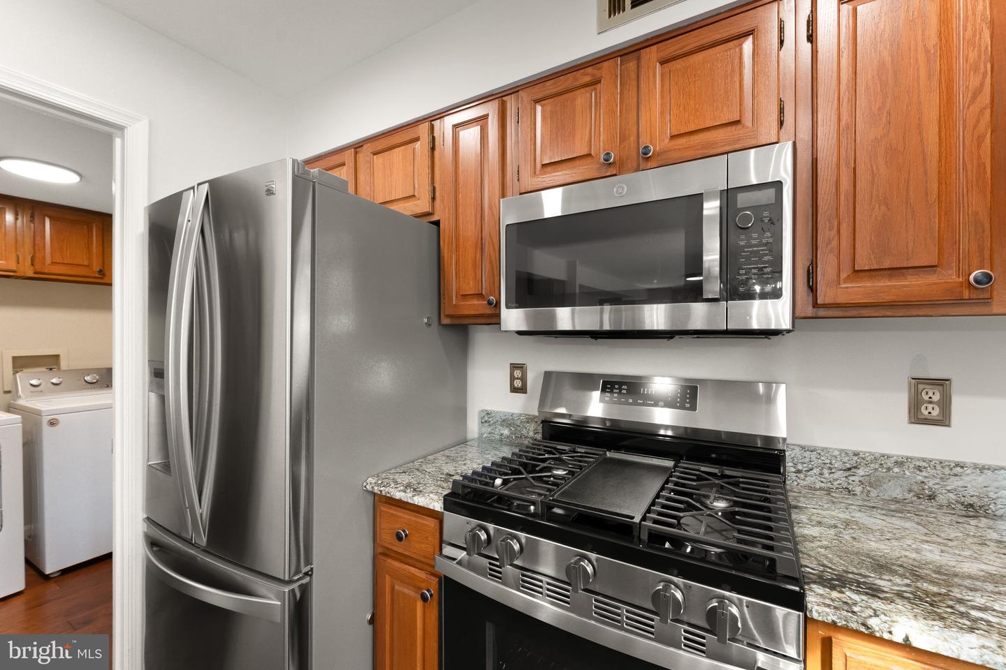 20 N LOWERY CT, STERLING, Virginia 20165, 5 Bedrooms Bedrooms, ,3 BathroomsBathrooms,Residential,For sale,20 N LOWERY CT,VALO2113376 MLS # VALO2113376