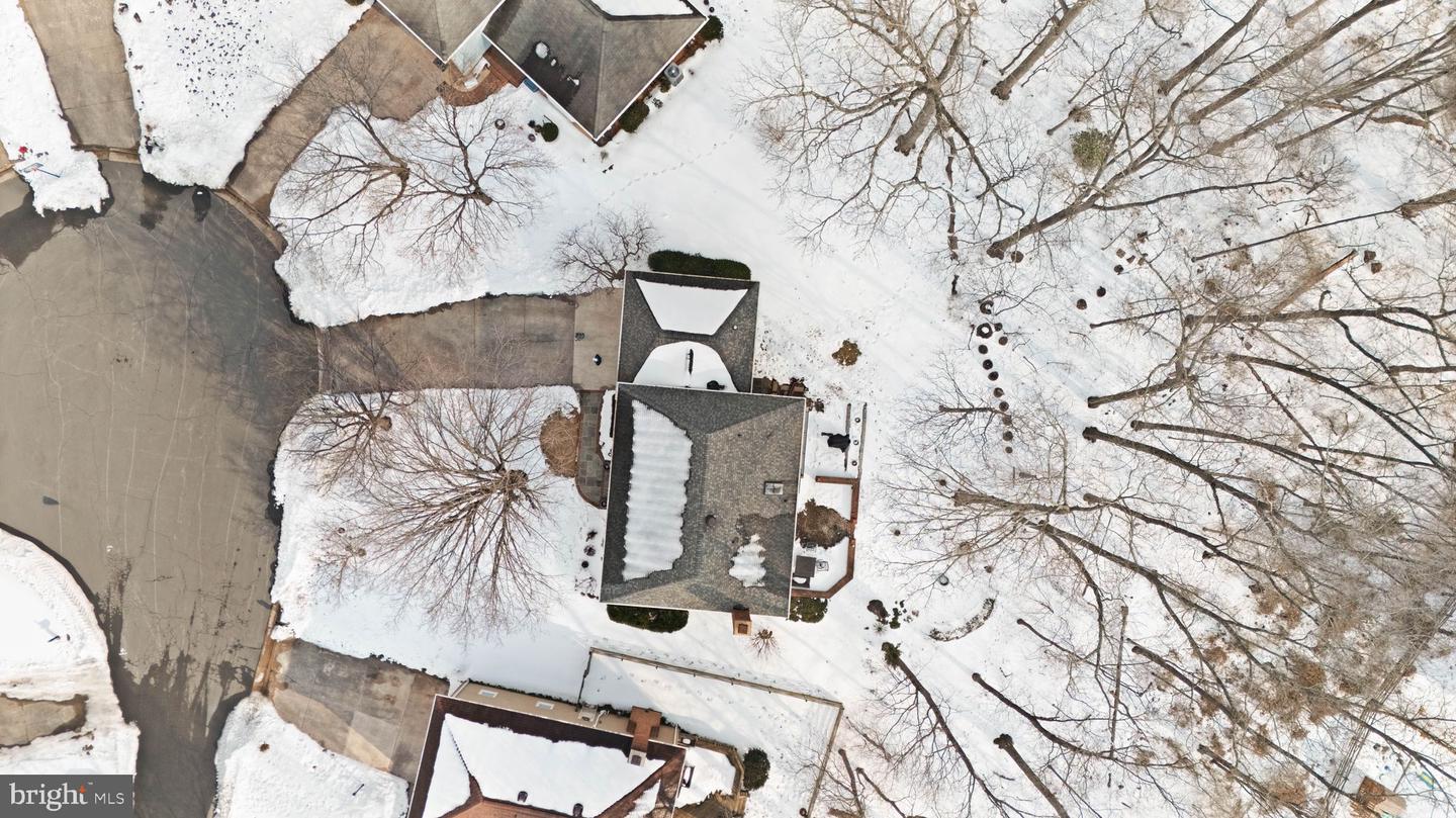 20 N LOWERY CT, STERLING, Virginia 20165, 5 Bedrooms Bedrooms, ,3 BathroomsBathrooms,Residential,For sale,20 N LOWERY CT,VALO2113376 MLS # VALO2113376