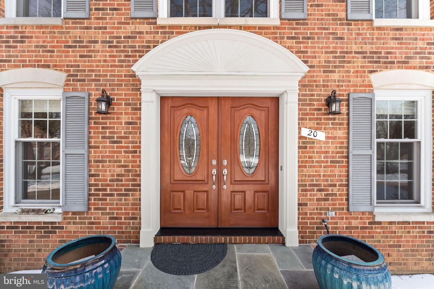 20 N LOWERY CT, STERLING, Virginia 20165, 5 Bedrooms Bedrooms, ,3 BathroomsBathrooms,Residential,For sale,20 N LOWERY CT,VALO2113376 MLS # VALO2113376