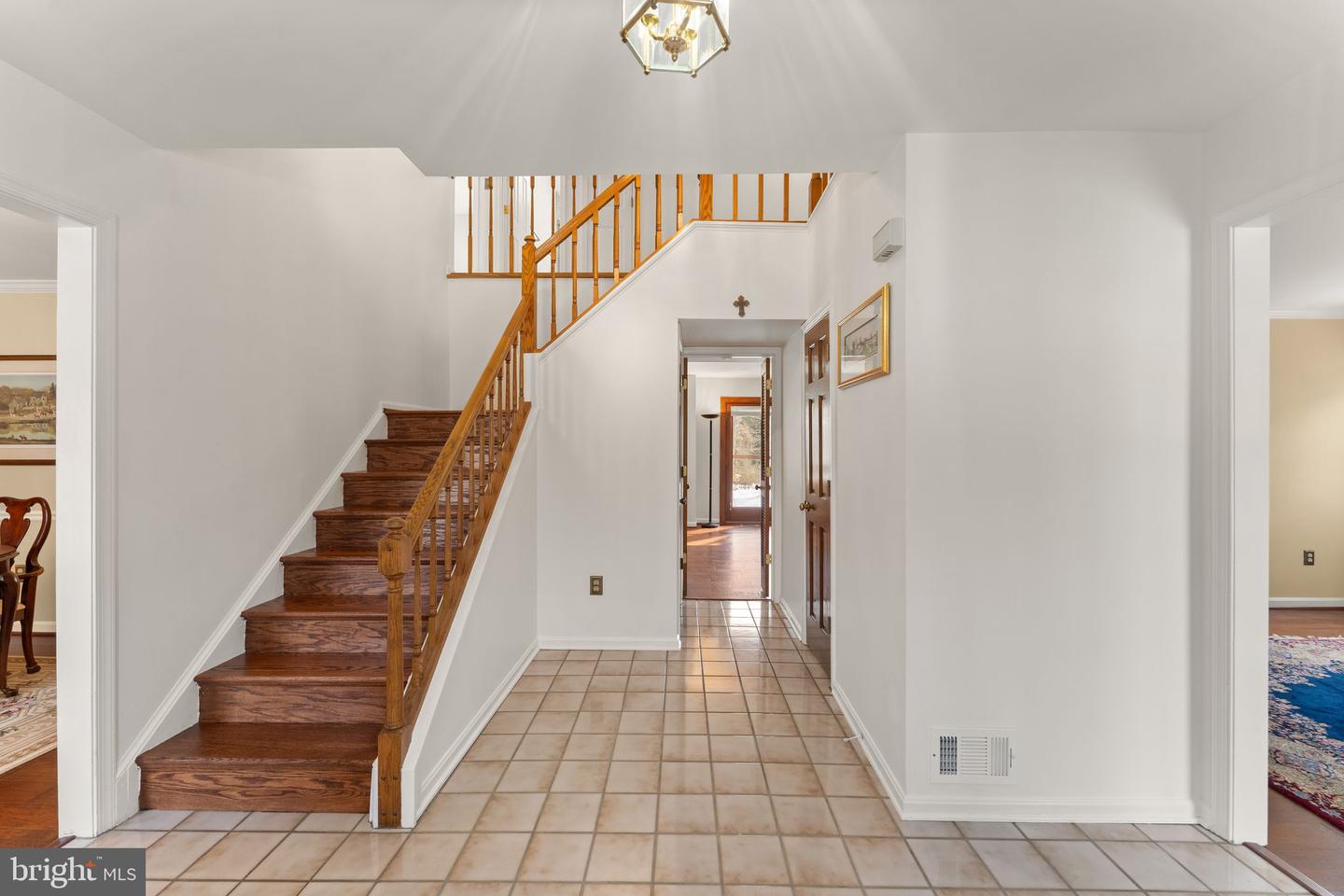 20 N LOWERY CT, STERLING, Virginia 20165, 5 Bedrooms Bedrooms, ,3 BathroomsBathrooms,Residential,For sale,20 N LOWERY CT,VALO2113376 MLS # VALO2113376