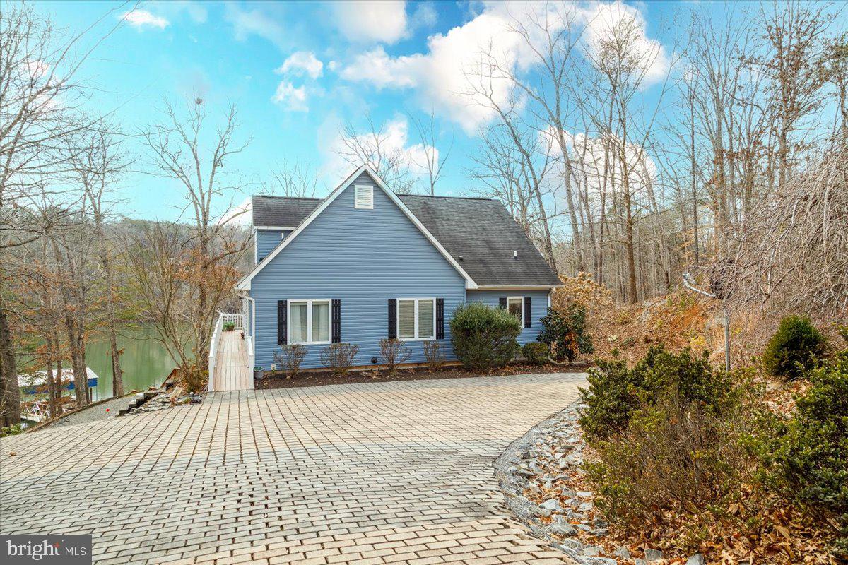 1765 HERON POINTE LODGE, GRETNA, Virginia 24557, 4 Bedrooms Bedrooms, ,4 BathroomsBathrooms,Residential,For sale,1765 HERON POINTE LODGE,VAPI2000116 MLS # VAPI2000116