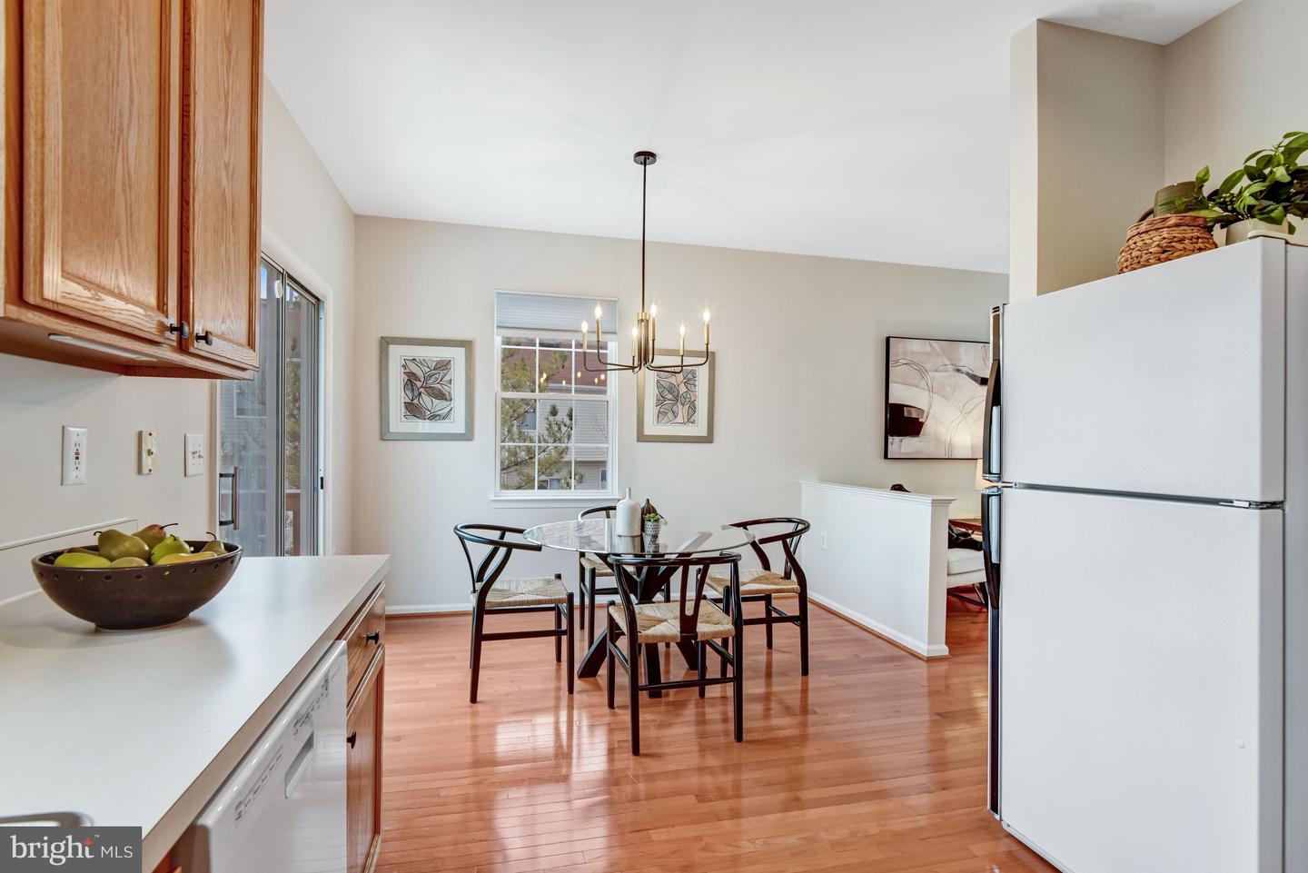 6240 FROSTY WINTER CT, CENTREVILLE, Virginia 20120, 3 Bedrooms Bedrooms, ,2 BathroomsBathrooms,Residential,For sale,6240 FROSTY WINTER CT,VAFX2284628 MLS # VAFX2284628