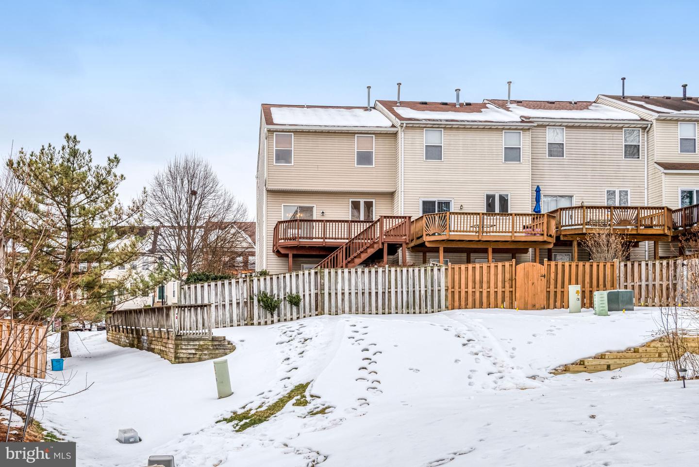 6240 FROSTY WINTER CT, CENTREVILLE, Virginia 20120, 3 Bedrooms Bedrooms, ,2 BathroomsBathrooms,Residential,For sale,6240 FROSTY WINTER CT,VAFX2284628 MLS # VAFX2284628