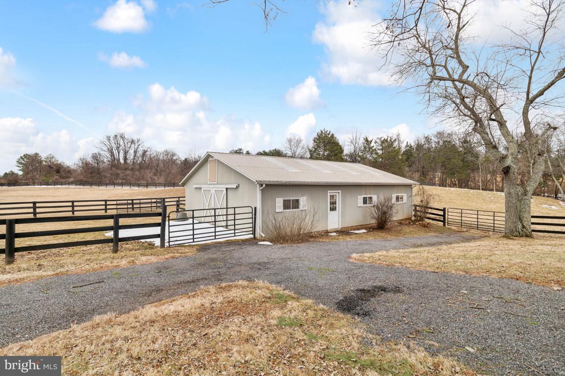 9033 OLD WATERLOO RD, WARRENTON, Virginia 20186, 4 Bedrooms Bedrooms, ,2 BathroomsBathrooms,Residential,For sale,9033 OLD WATERLOO RD,VAFQ2020104 MLS # VAFQ2020104