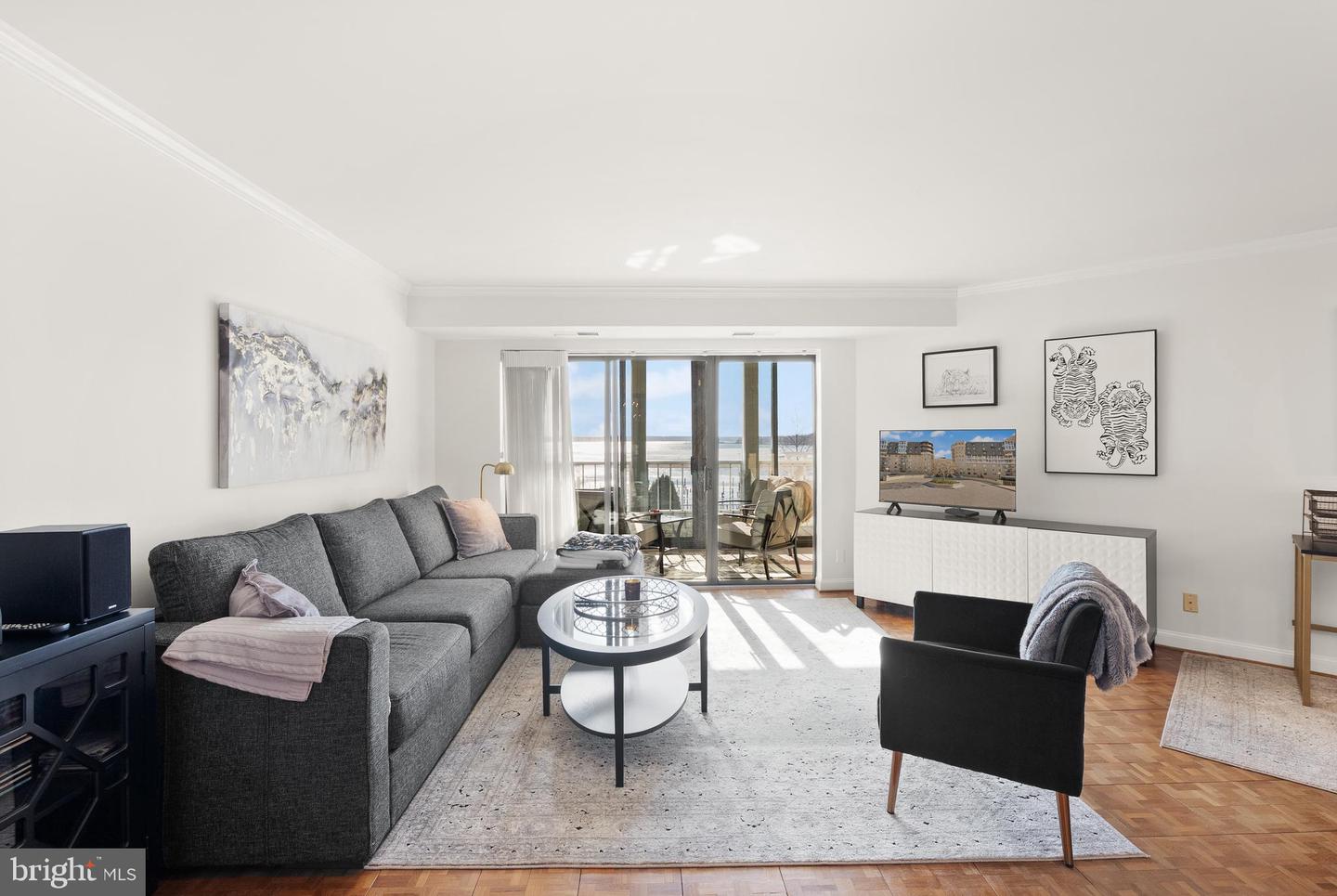 1250 S WASHINGTON ST #215, ALEXANDRIA, Virginia 22314, 1 Bedroom Bedrooms, ,1 BathroomBathrooms,Residential,For sale,1250 S WASHINGTON ST #215,VAAX2053186 MLS # VAAX2053186