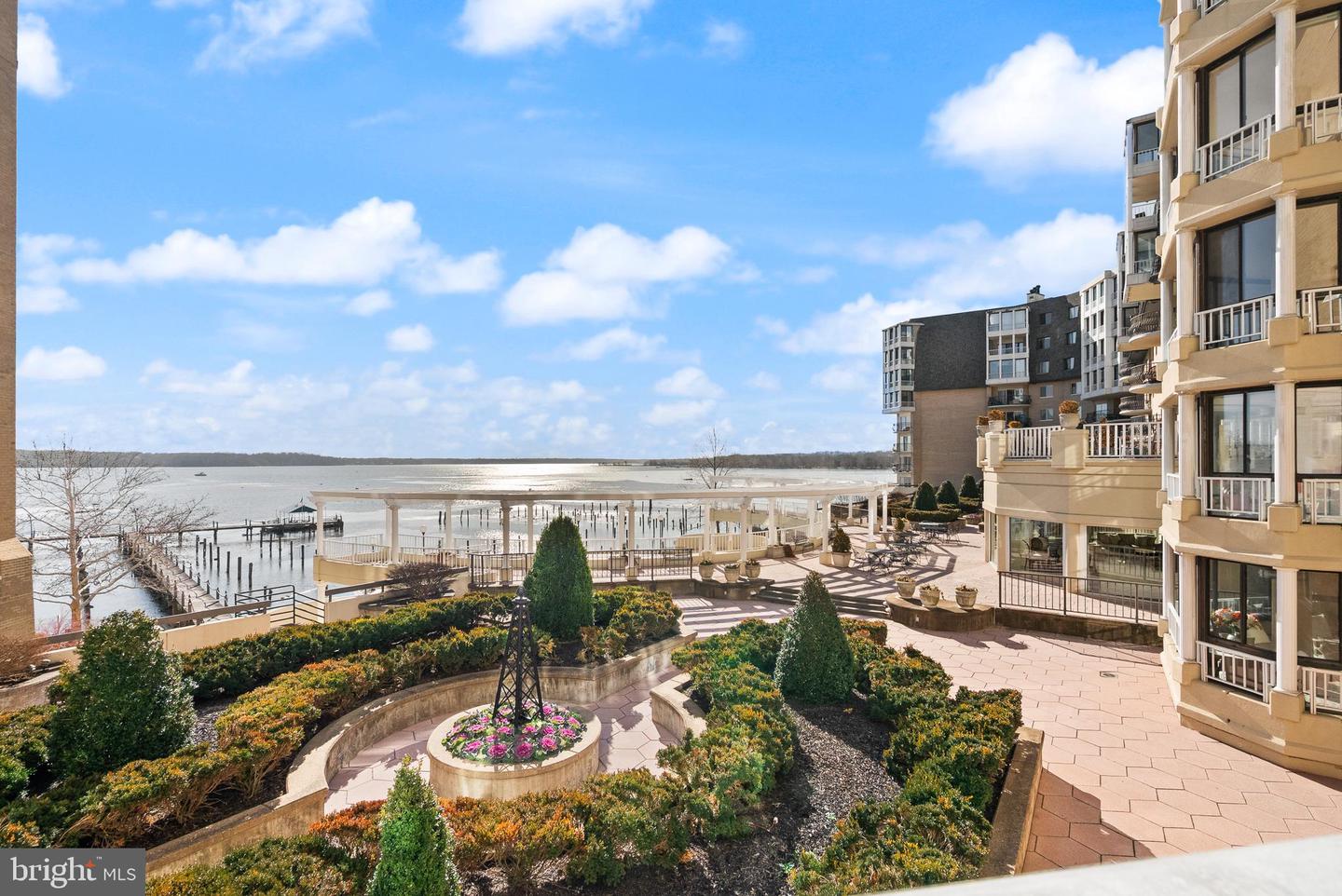 1250 S WASHINGTON ST #215, ALEXANDRIA, Virginia 22314, 1 Bedroom Bedrooms, ,1 BathroomBathrooms,Residential,For sale,1250 S WASHINGTON ST #215,VAAX2053186 MLS # VAAX2053186