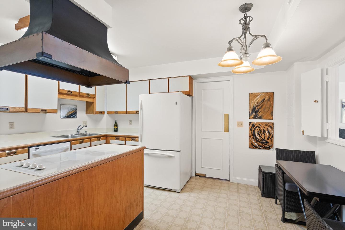 1250 S WASHINGTON ST #215, ALEXANDRIA, Virginia 22314, 1 Bedroom Bedrooms, ,1 BathroomBathrooms,Residential,For sale,1250 S WASHINGTON ST #215,VAAX2053186 MLS # VAAX2053186