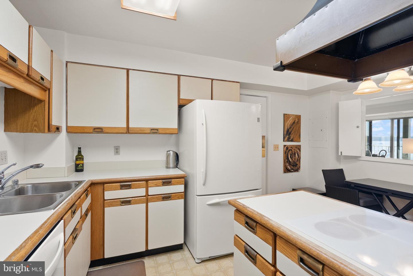 1250 S WASHINGTON ST #215, ALEXANDRIA, Virginia 22314, 1 Bedroom Bedrooms, ,1 BathroomBathrooms,Residential,For sale,1250 S WASHINGTON ST #215,VAAX2053186 MLS # VAAX2053186