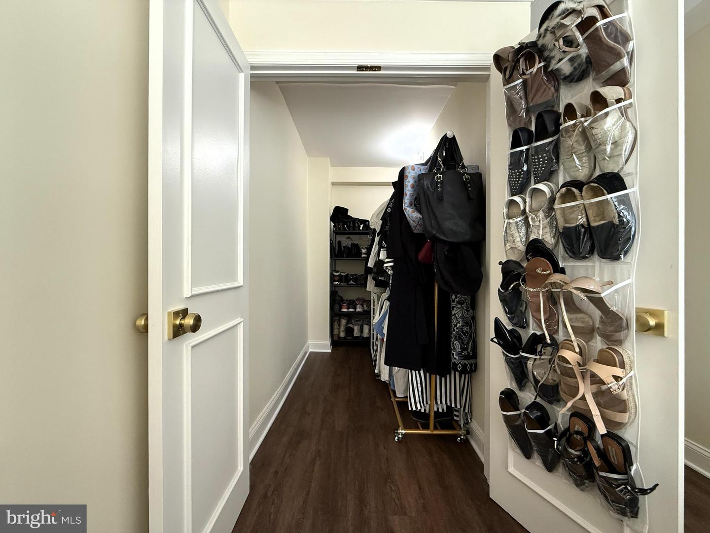 1250 S WASHINGTON ST #215, ALEXANDRIA, Virginia 22314, 1 Bedroom Bedrooms, ,1 BathroomBathrooms,Residential,For sale,1250 S WASHINGTON ST #215,VAAX2053186 MLS # VAAX2053186