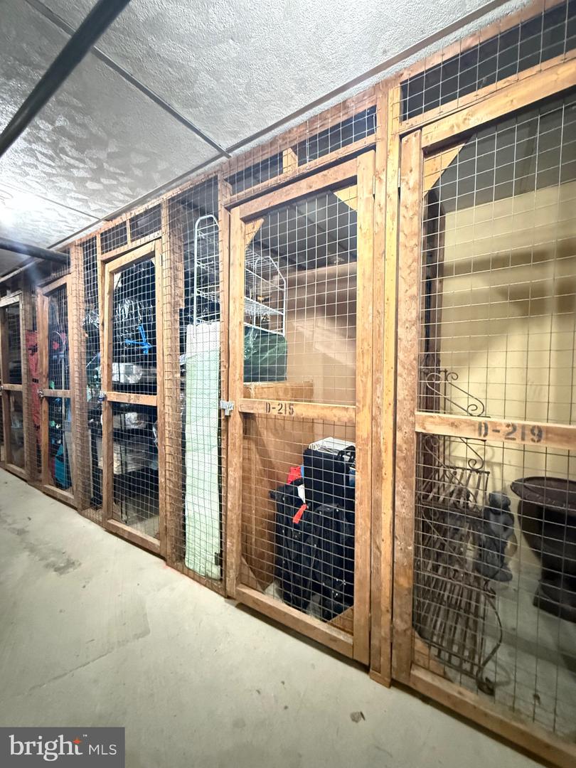 1250 S WASHINGTON ST #215, ALEXANDRIA, Virginia 22314, 1 Bedroom Bedrooms, ,1 BathroomBathrooms,Residential,For sale,1250 S WASHINGTON ST #215,VAAX2053186 MLS # VAAX2053186