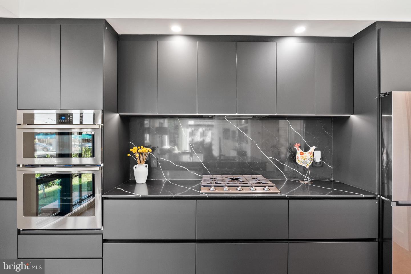 3219 WISCONSIN AVE NW #101, WASHINGTON, District Of Columbia 20016, 2 Bedrooms Bedrooms, 5 Rooms Rooms,2 BathroomsBathrooms,Residential,For sale,3219 WISCONSIN AVE NW #101,DCDC2241742 MLS # DCDC2241742