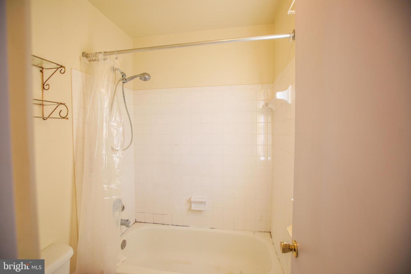 14849 CHERRYDALE DR, WOODBRIDGE, Virginia 22193, 3 Bedrooms Bedrooms, ,2 BathroomsBathrooms,Residential,For sale,14849 CHERRYDALE DR,VAPW2110836 MLS # VAPW2110836