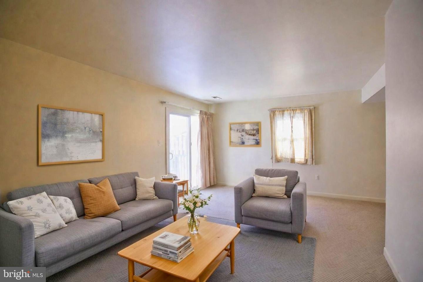 14849 CHERRYDALE DR, WOODBRIDGE, Virginia 22193, 3 Bedrooms Bedrooms, ,2 BathroomsBathrooms,Residential,For sale,14849 CHERRYDALE DR,VAPW2110836 MLS # VAPW2110836