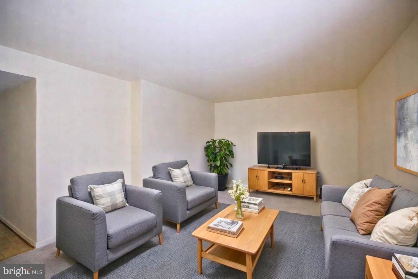 14849 CHERRYDALE DR, WOODBRIDGE, Virginia 22193, 3 Bedrooms Bedrooms, ,2 BathroomsBathrooms,Residential,For sale,14849 CHERRYDALE DR,VAPW2110836 MLS # VAPW2110836