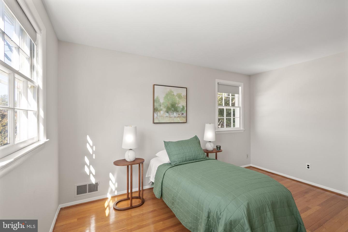 14724 BRADDOCK RD, CENTREVILLE, Virginia 20120, 4 Bedrooms Bedrooms, ,2 BathroomsBathrooms,Residential,For sale,14724 BRADDOCK RD,VAFX2286602 MLS # VAFX2286602