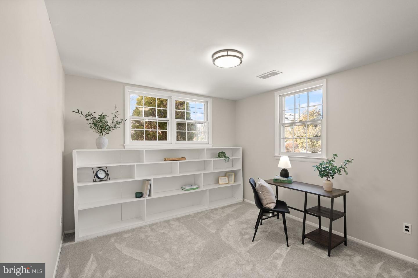 14724 BRADDOCK RD, CENTREVILLE, Virginia 20120, 4 Bedrooms Bedrooms, ,2 BathroomsBathrooms,Residential,For sale,14724 BRADDOCK RD,VAFX2286602 MLS # VAFX2286602