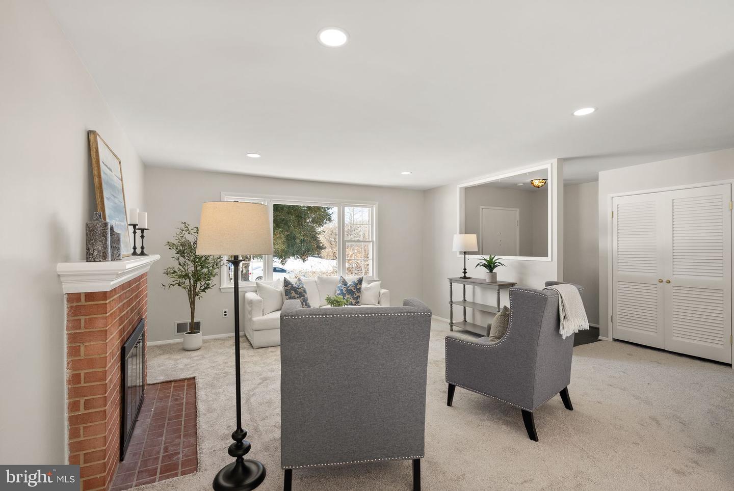 14724 BRADDOCK RD, CENTREVILLE, Virginia 20120, 4 Bedrooms Bedrooms, ,2 BathroomsBathrooms,Residential,For sale,14724 BRADDOCK RD,VAFX2286602 MLS # VAFX2286602