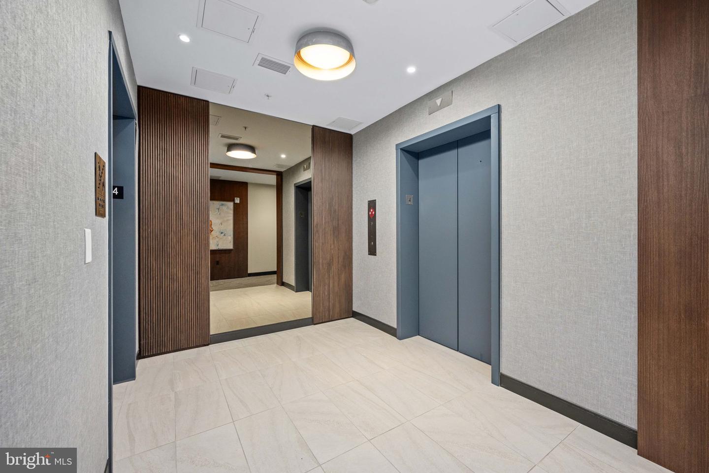 625 SLATERS LANE #404, ALEXANDRIA, Virginia 22314, 1 Bedroom Bedrooms, ,1 BathroomBathrooms,Residential,For sale,625 SLATERS LANE #404,VAAX2053360 MLS # VAAX2053360