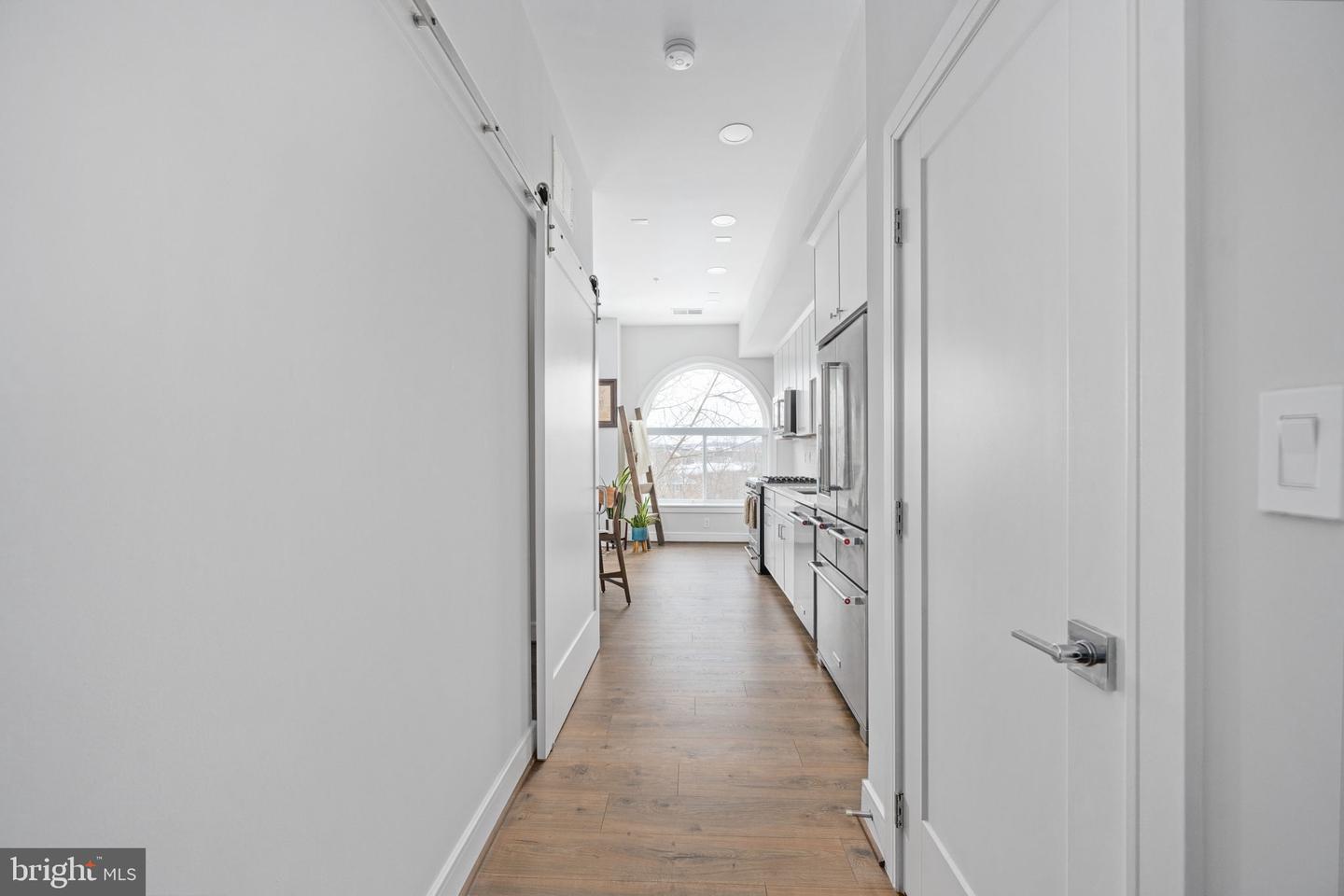 625 SLATERS LANE #404, ALEXANDRIA, Virginia 22314, 1 Bedroom Bedrooms, ,1 BathroomBathrooms,Residential,For sale,625 SLATERS LANE #404,VAAX2053360 MLS # VAAX2053360