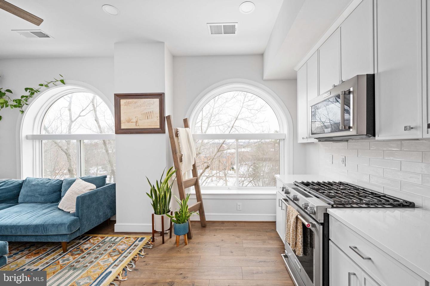 625 SLATERS LANE #404, ALEXANDRIA, Virginia 22314, 1 Bedroom Bedrooms, ,1 BathroomBathrooms,Residential,For sale,625 SLATERS LANE #404,VAAX2053360 MLS # VAAX2053360