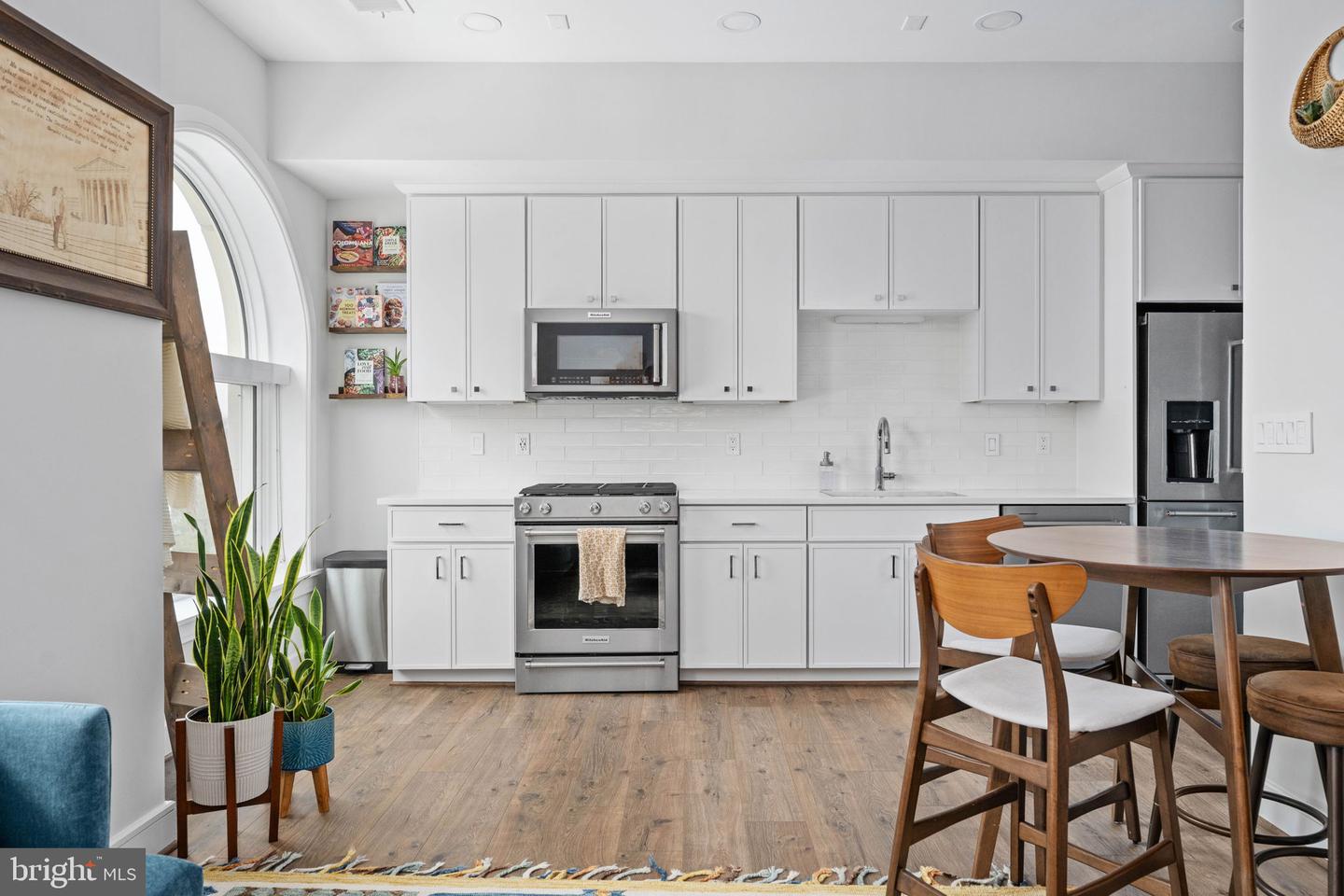 625 SLATERS LANE #404, ALEXANDRIA, Virginia 22314, 1 Bedroom Bedrooms, ,1 BathroomBathrooms,Residential,For sale,625 SLATERS LANE #404,VAAX2053360 MLS # VAAX2053360