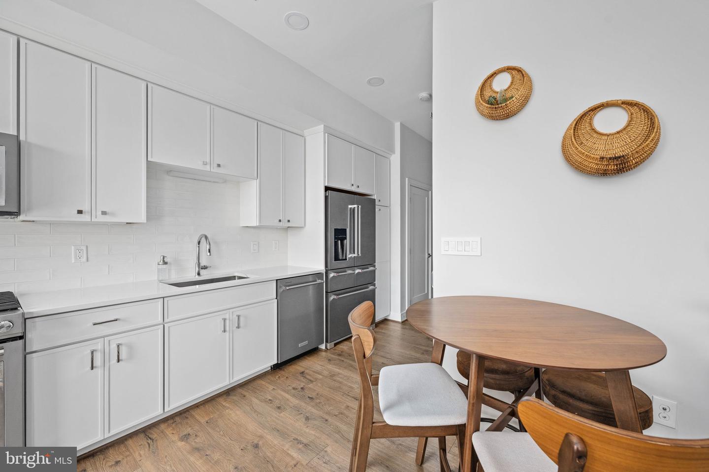 625 SLATERS LANE #404, ALEXANDRIA, Virginia 22314, 1 Bedroom Bedrooms, ,1 BathroomBathrooms,Residential,For sale,625 SLATERS LANE #404,VAAX2053360 MLS # VAAX2053360