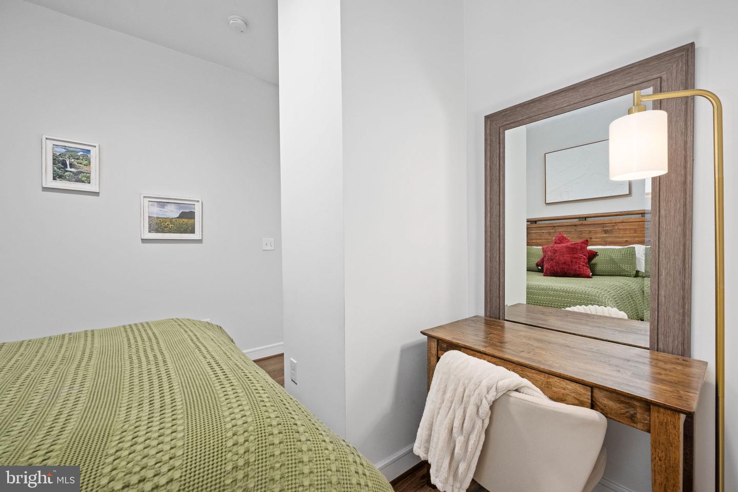 625 SLATERS LANE #404, ALEXANDRIA, Virginia 22314, 1 Bedroom Bedrooms, ,1 BathroomBathrooms,Residential,For sale,625 SLATERS LANE #404,VAAX2053360 MLS # VAAX2053360