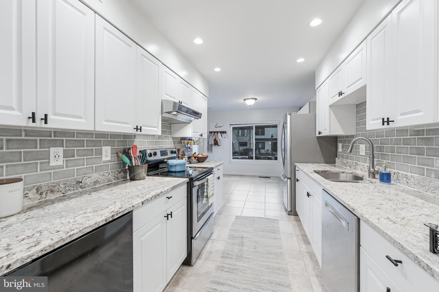 2002 GOLF COURSE DR, RESTON, Virginia 20191, 3 Bedrooms Bedrooms, ,3 BathroomsBathrooms,Residential,For sale,2002 GOLF COURSE DR,VAFX2286852 MLS # VAFX2286852