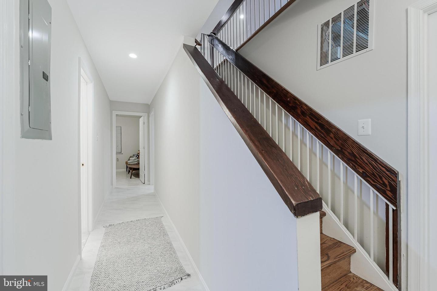 2002 GOLF COURSE DR, RESTON, Virginia 20191, 3 Bedrooms Bedrooms, ,3 BathroomsBathrooms,Residential,For sale,2002 GOLF COURSE DR,VAFX2286852 MLS # VAFX2286852