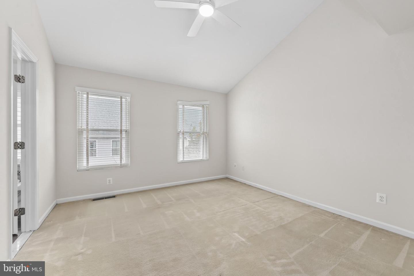 1705 BLUE FLINT CT, RESTON, Virginia 20190, 4 Bedrooms Bedrooms, ,3 BathroomsBathrooms,Residential,For sale,1705 BLUE FLINT CT,VAFX2286858 MLS # VAFX2286858