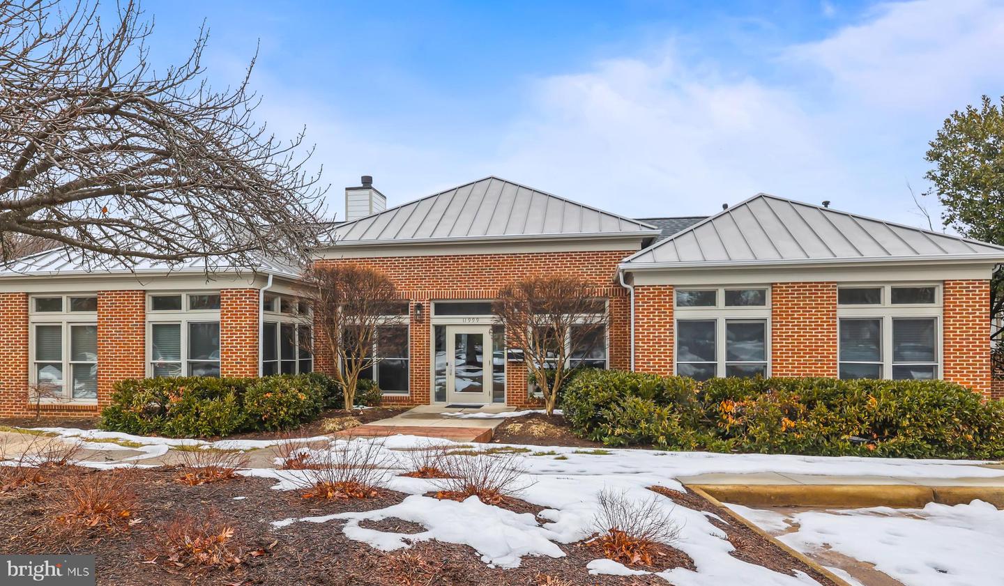 1705 BLUE FLINT CT, RESTON, Virginia 20190, 4 Bedrooms Bedrooms, ,3 BathroomsBathrooms,Residential,For sale,1705 BLUE FLINT CT,VAFX2286858 MLS # VAFX2286858