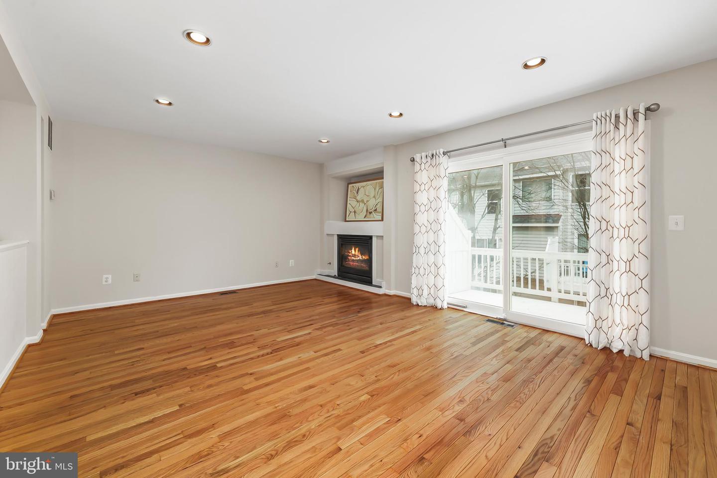 1705 BLUE FLINT CT, RESTON, Virginia 20190, 4 Bedrooms Bedrooms, ,3 BathroomsBathrooms,Residential,For sale,1705 BLUE FLINT CT,VAFX2286858 MLS # VAFX2286858