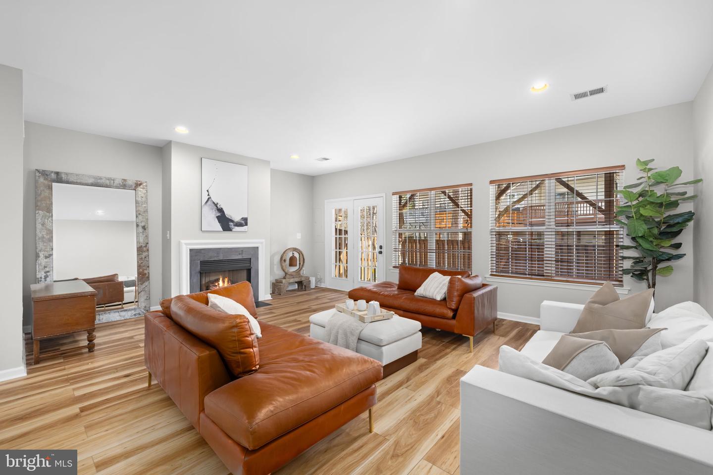 6703 SULLIVAN WAY, ALEXANDRIA, Virginia 22315, 3 Bedrooms Bedrooms, 7 Rooms Rooms,2 BathroomsBathrooms,Residential,For sale,6703 SULLIVAN WAY,VAFX2286934 MLS # VAFX2286934