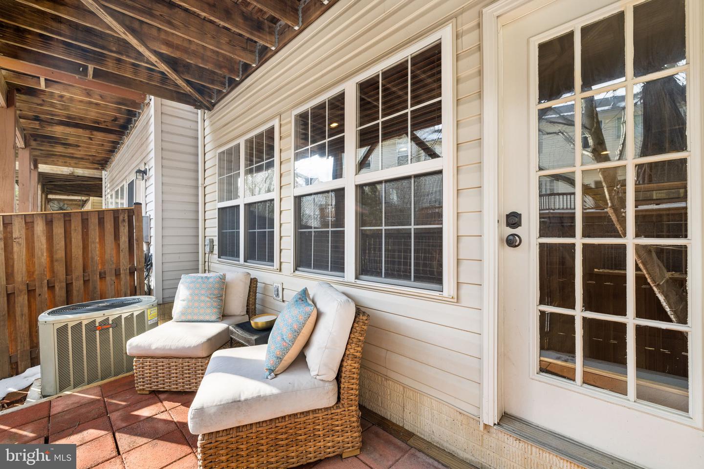 6703 SULLIVAN WAY, ALEXANDRIA, Virginia 22315, 3 Bedrooms Bedrooms, 7 Rooms Rooms,2 BathroomsBathrooms,Residential,For sale,6703 SULLIVAN WAY,VAFX2286934 MLS # VAFX2286934