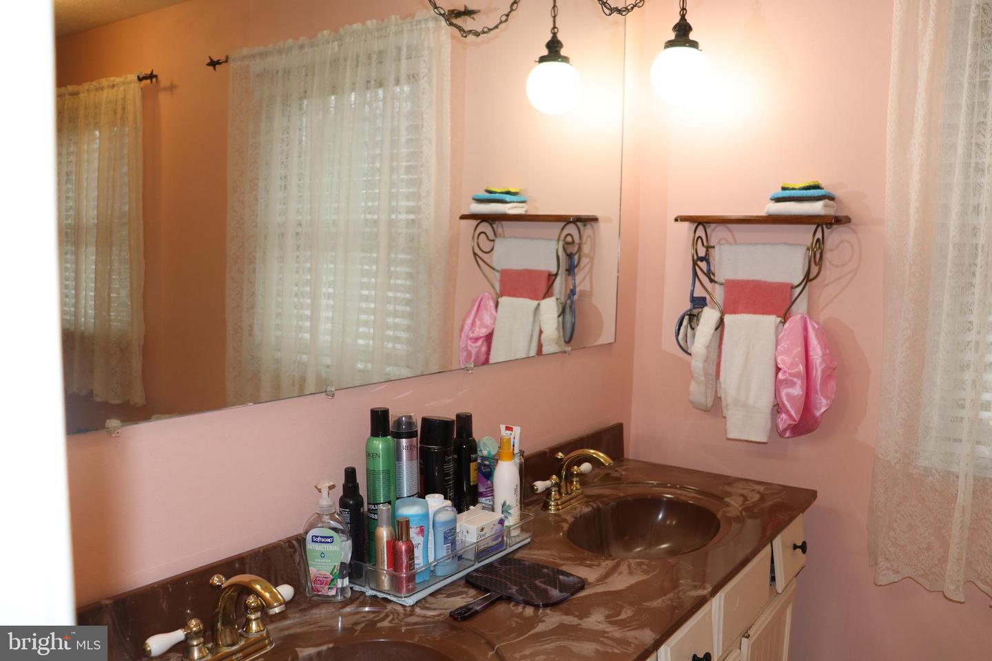 32 CARTER LN, STAFFORD, Virginia 22556, 4 Bedrooms Bedrooms, ,4 BathroomsBathrooms,Residential,For sale,32 CARTER LN,VAST2045426 MLS # VAST2045426