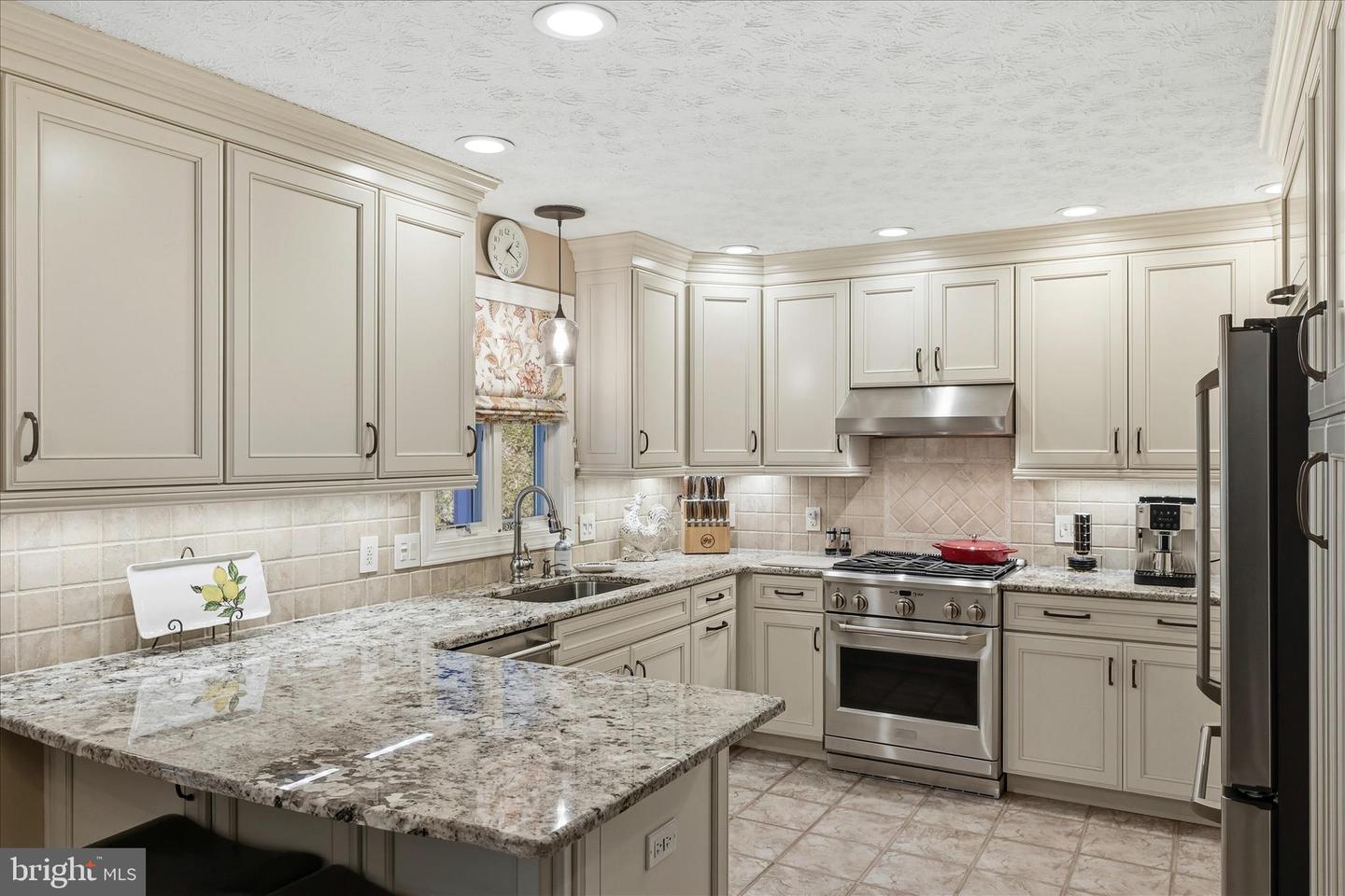 806 MAHONE DR, WINCHESTER, Virginia 22601, 4 Bedrooms Bedrooms, ,2 BathroomsBathrooms,Residential,For sale,806 MAHONE DR,VAWI2009820 MLS # VAWI2009820