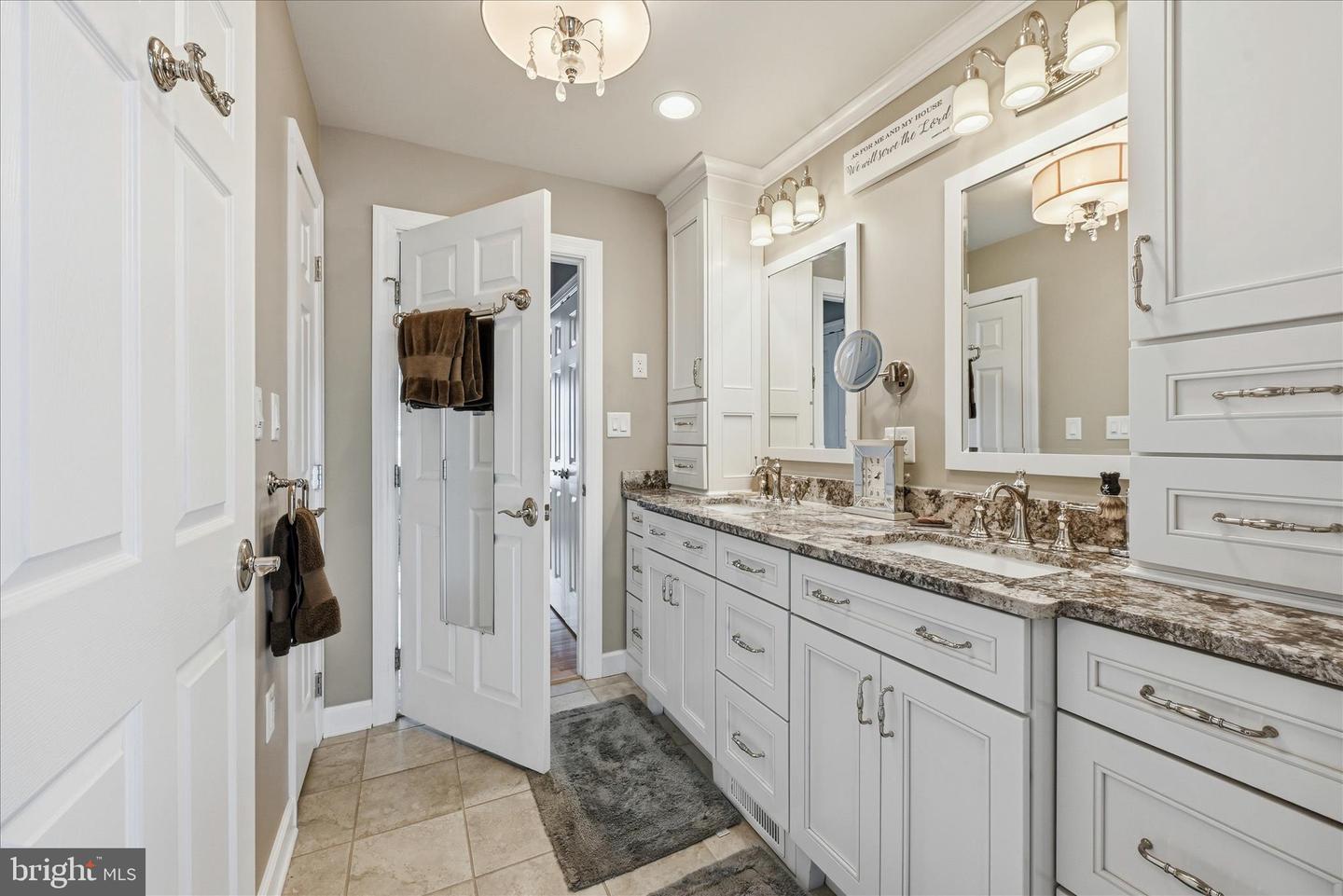 806 MAHONE DR, WINCHESTER, Virginia 22601, 4 Bedrooms Bedrooms, ,2 BathroomsBathrooms,Residential,For sale,806 MAHONE DR,VAWI2009820 MLS # VAWI2009820