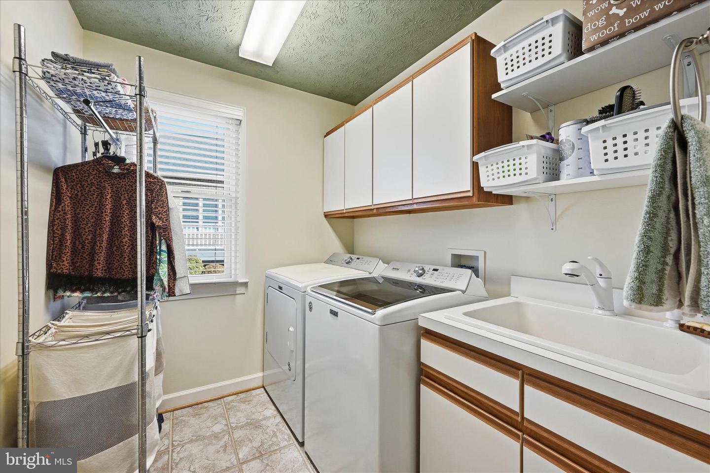 806 MAHONE DR, WINCHESTER, Virginia 22601, 4 Bedrooms Bedrooms, ,2 BathroomsBathrooms,Residential,For sale,806 MAHONE DR,VAWI2009820 MLS # VAWI2009820