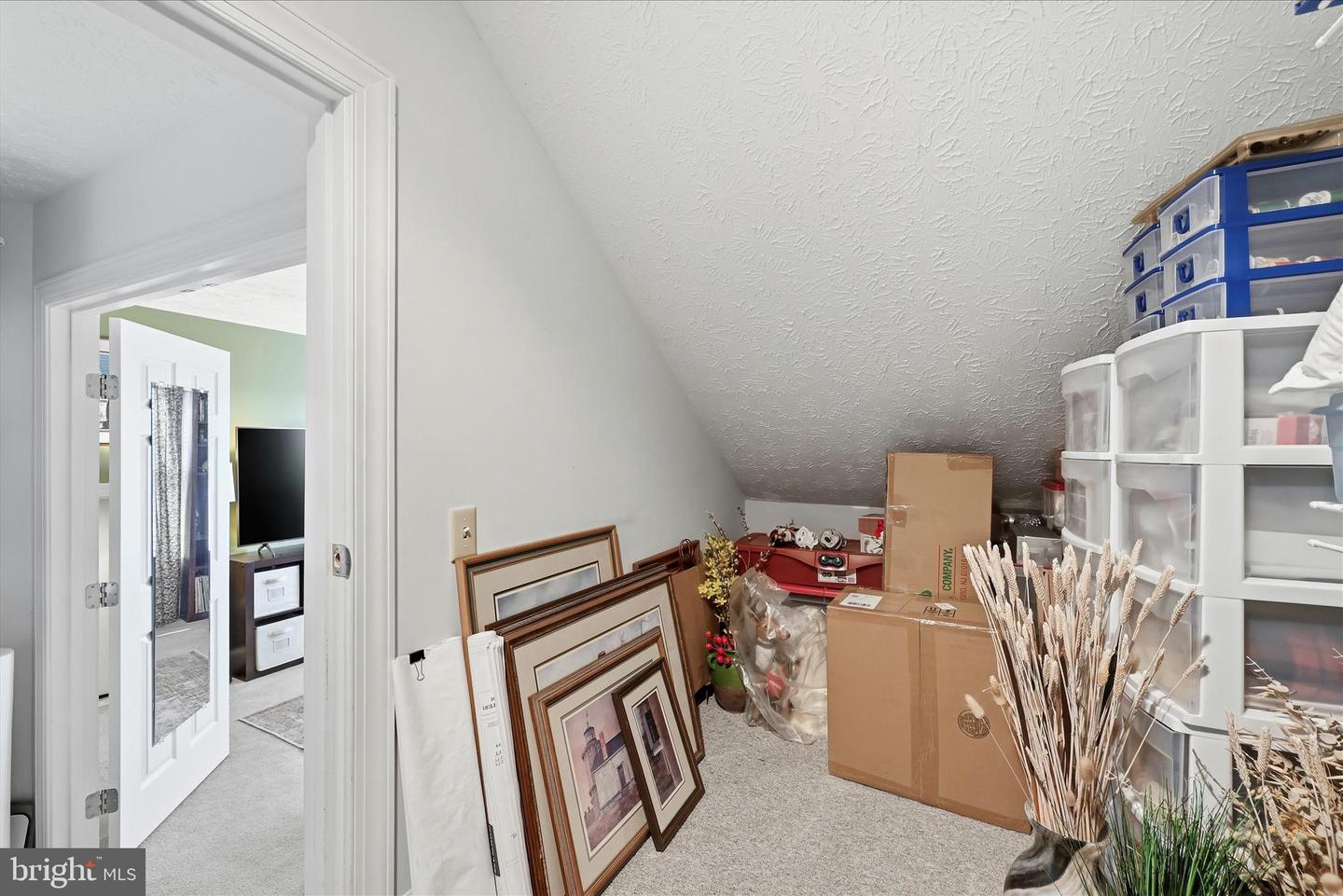 806 MAHONE DR, WINCHESTER, Virginia 22601, 4 Bedrooms Bedrooms, ,2 BathroomsBathrooms,Residential,For sale,806 MAHONE DR,VAWI2009820 MLS # VAWI2009820