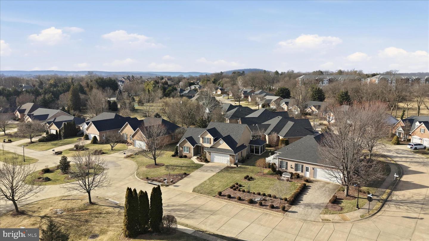 806 MAHONE DR, WINCHESTER, Virginia 22601, 4 Bedrooms Bedrooms, ,2 BathroomsBathrooms,Residential,For sale,806 MAHONE DR,VAWI2009820 MLS # VAWI2009820