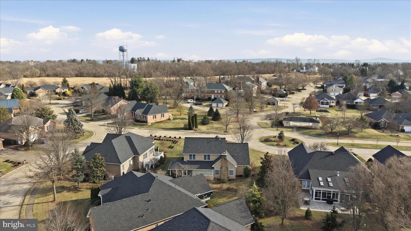 806 MAHONE DR, WINCHESTER, Virginia 22601, 4 Bedrooms Bedrooms, ,2 BathroomsBathrooms,Residential,For sale,806 MAHONE DR,VAWI2009820 MLS # VAWI2009820