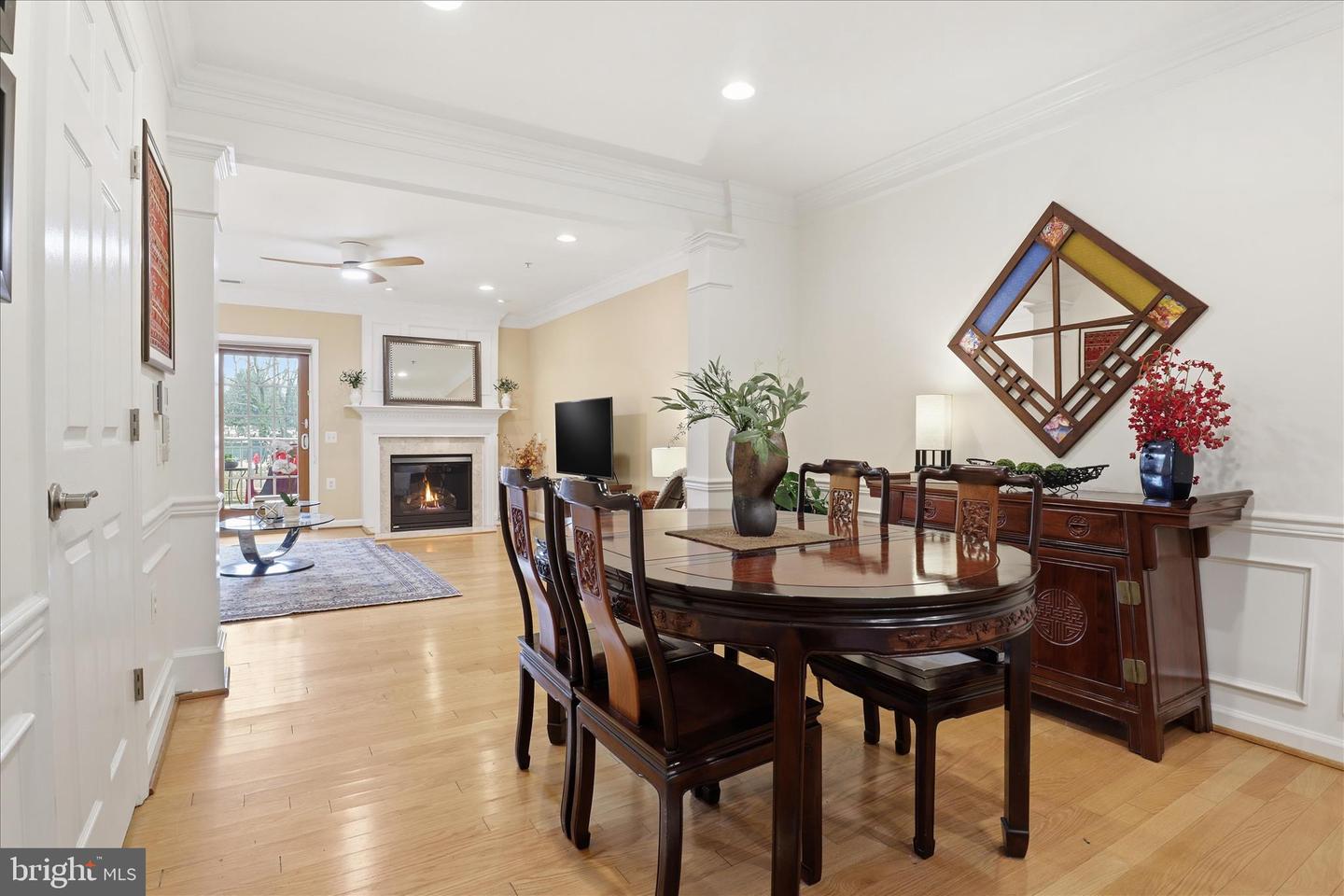 1410 ROUNDHOUSE LN, ALEXANDRIA, Virginia 22314, 2 Bedrooms Bedrooms, ,2 BathroomsBathrooms,Residential,For sale,1410 ROUNDHOUSE LN,VAAX2053442 MLS # VAAX2053442