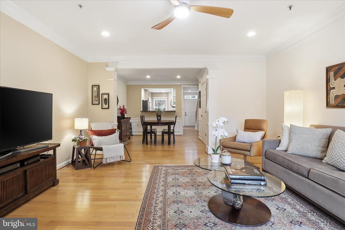 1410 ROUNDHOUSE LN, ALEXANDRIA, Virginia 22314, 2 Bedrooms Bedrooms, ,2 BathroomsBathrooms,Residential,For sale,1410 ROUNDHOUSE LN,VAAX2053442 MLS # VAAX2053442