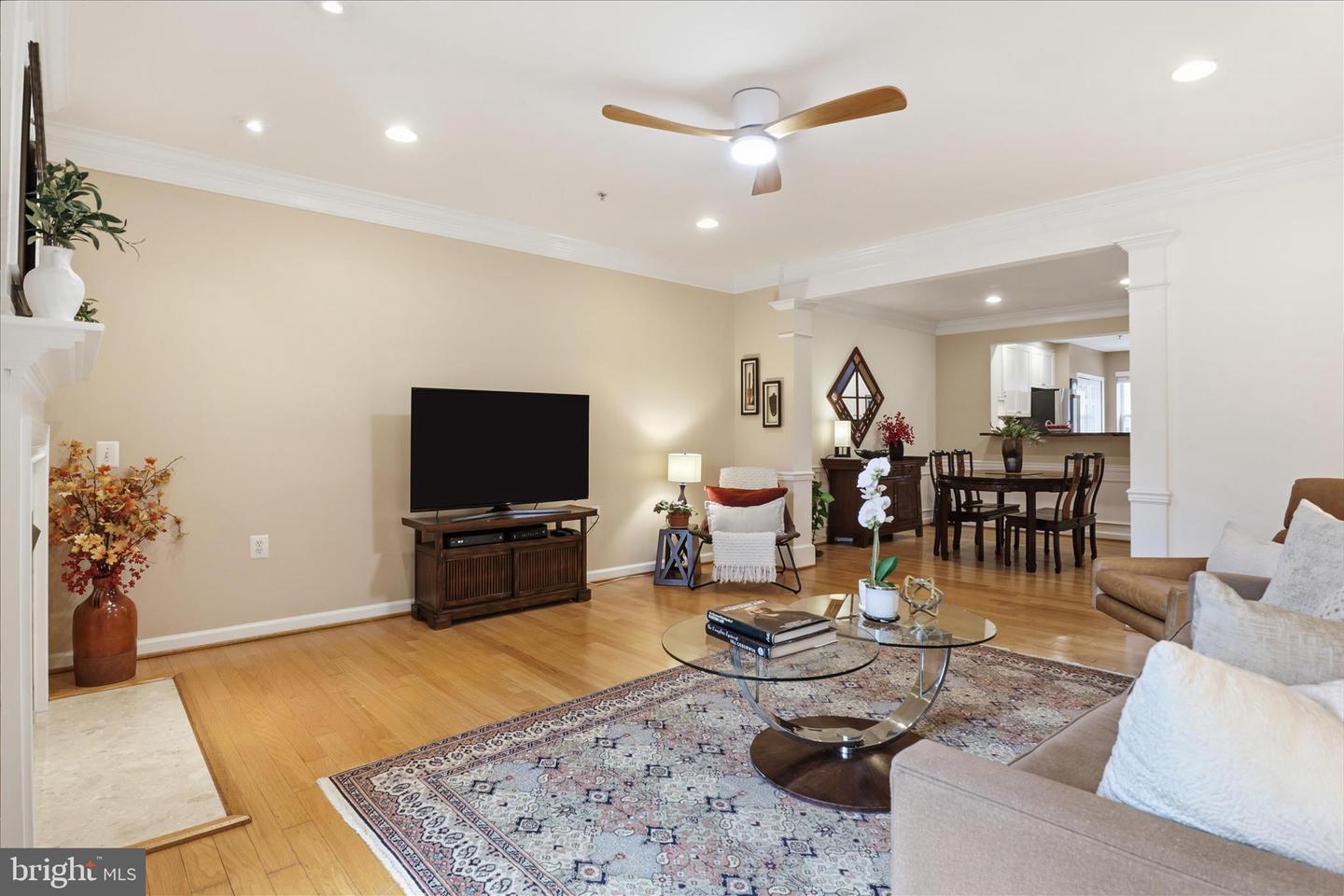 1410 ROUNDHOUSE LN, ALEXANDRIA, Virginia 22314, 2 Bedrooms Bedrooms, ,2 BathroomsBathrooms,Residential,For sale,1410 ROUNDHOUSE LN,VAAX2053442 MLS # VAAX2053442